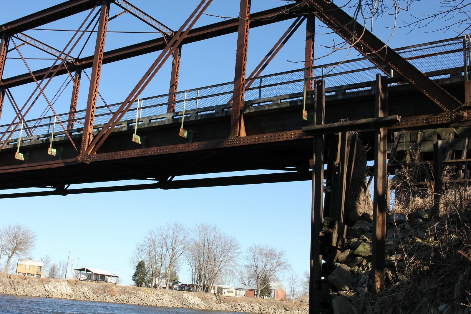 Floor details, south span